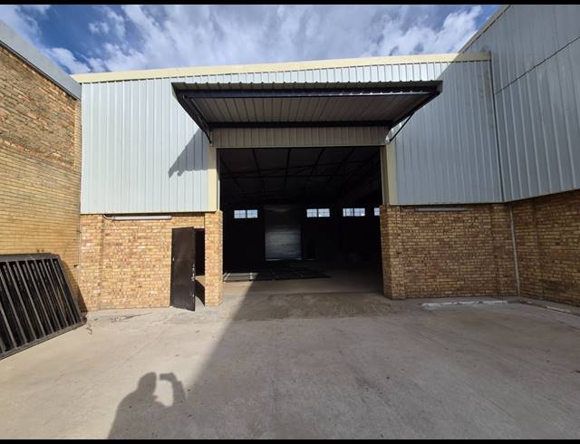 6,499M² WAREHOUSE TO LET IN DENVER